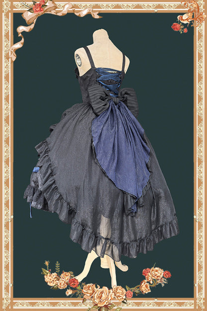 Subtly Elegant Dress with a Refined Vintage Look