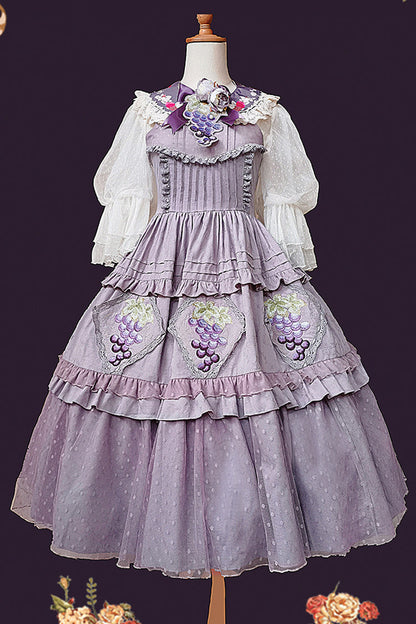 Subtly Elegant Dress with a Refined Vintage Look