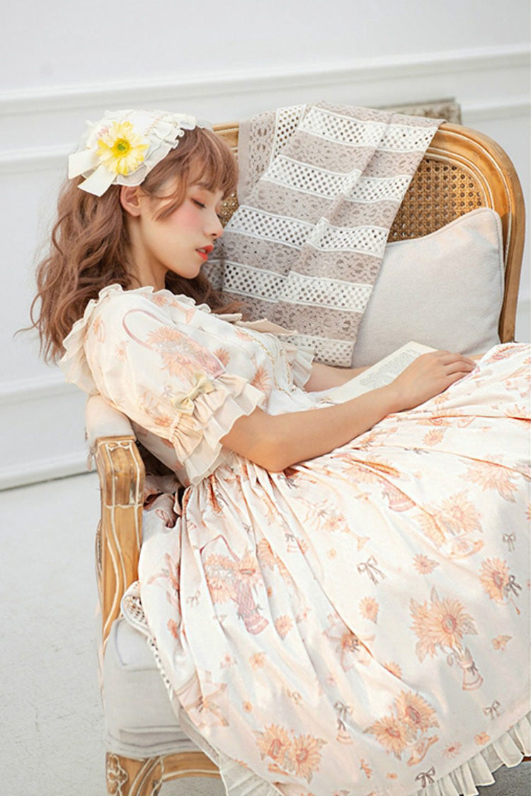 Finely Styled Dress with a Classic Vintage Look