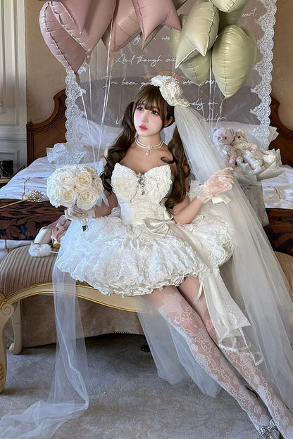 Subtly Elegant Dress with a Refined Vintage Look