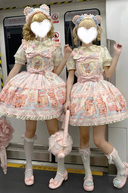 Finely Styled Dress with a Classic Vintage Look