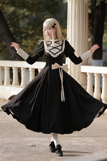 Effortlessly Elegant Dress with a Timeless Design