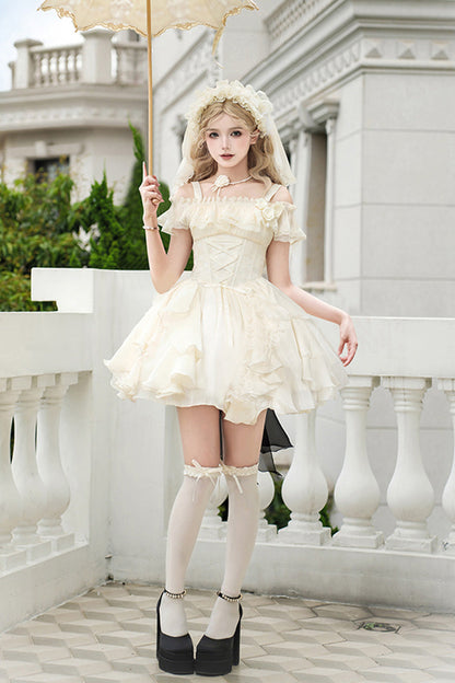 Subtly Elegant Dress with a Refined Vintage Look