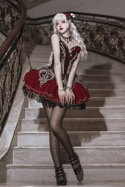 Finely Styled Dress with a Classic Vintage Look