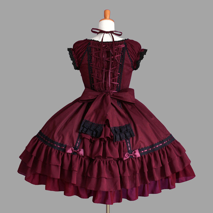 Subtly Elegant Dress with a Refined Vintage Look