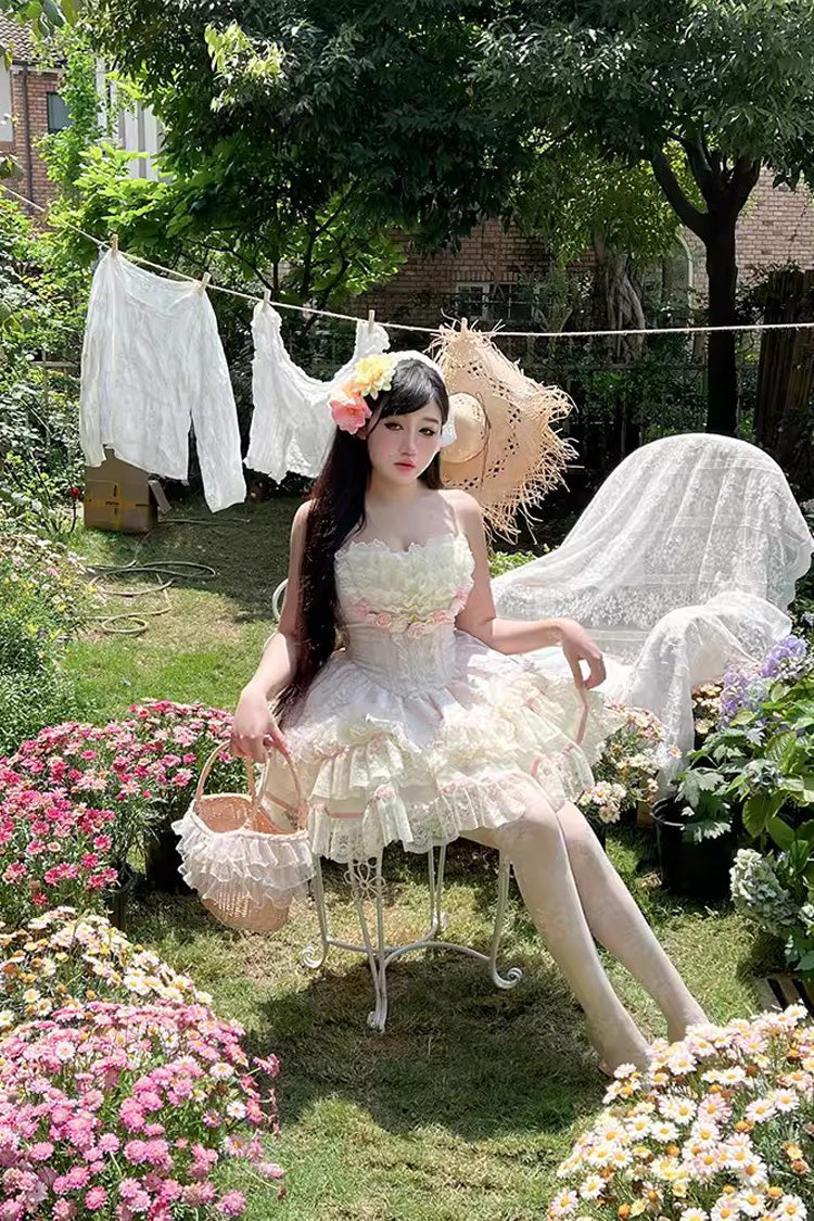 Finely Styled Dress with a Classic Vintage Look