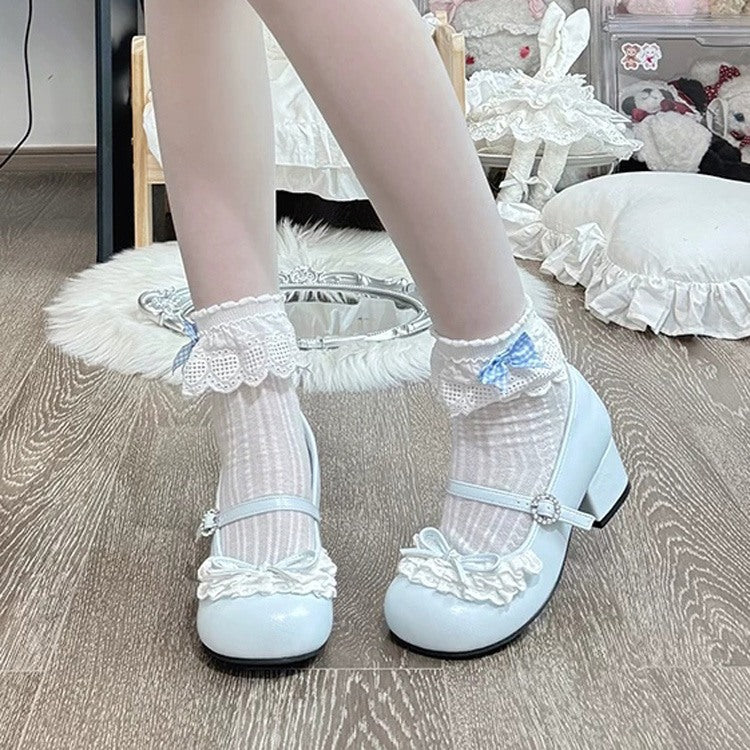 Classic Vintage Shoes with a Flattering Fit