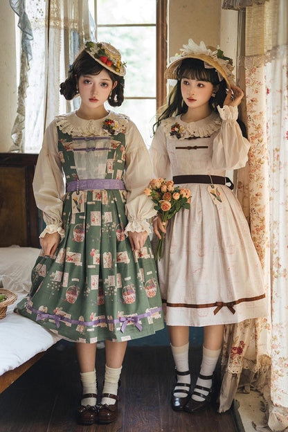 Classic Vintage Dress with a Flattering Fit