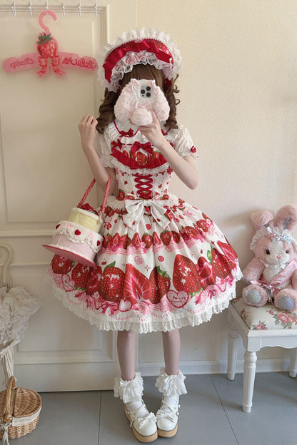 Finely Styled Dress with a Classic Vintage Look