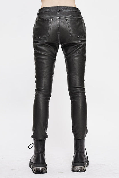 Effortlessly Elegant Pants with a Timeless Design