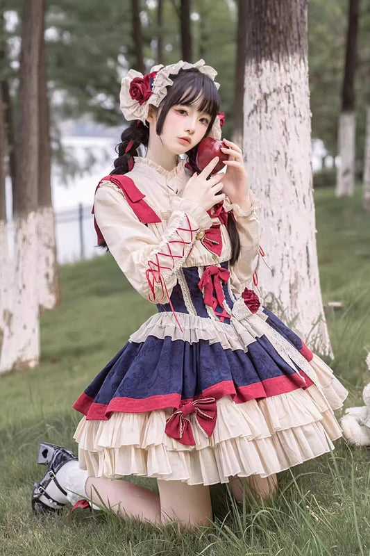 Finely Styled Dress with a Classic Vintage Look