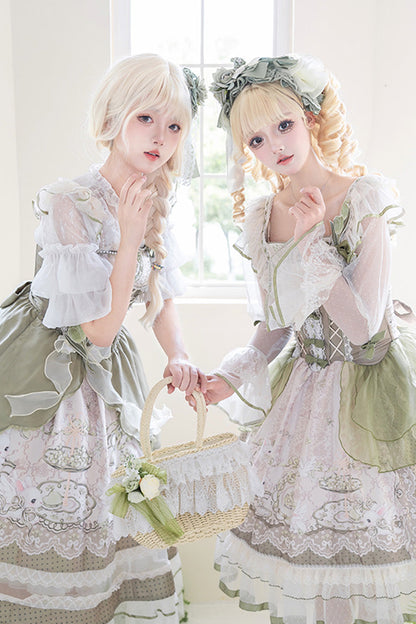 Subtly Elegant Dress with a Refined Vintage Look