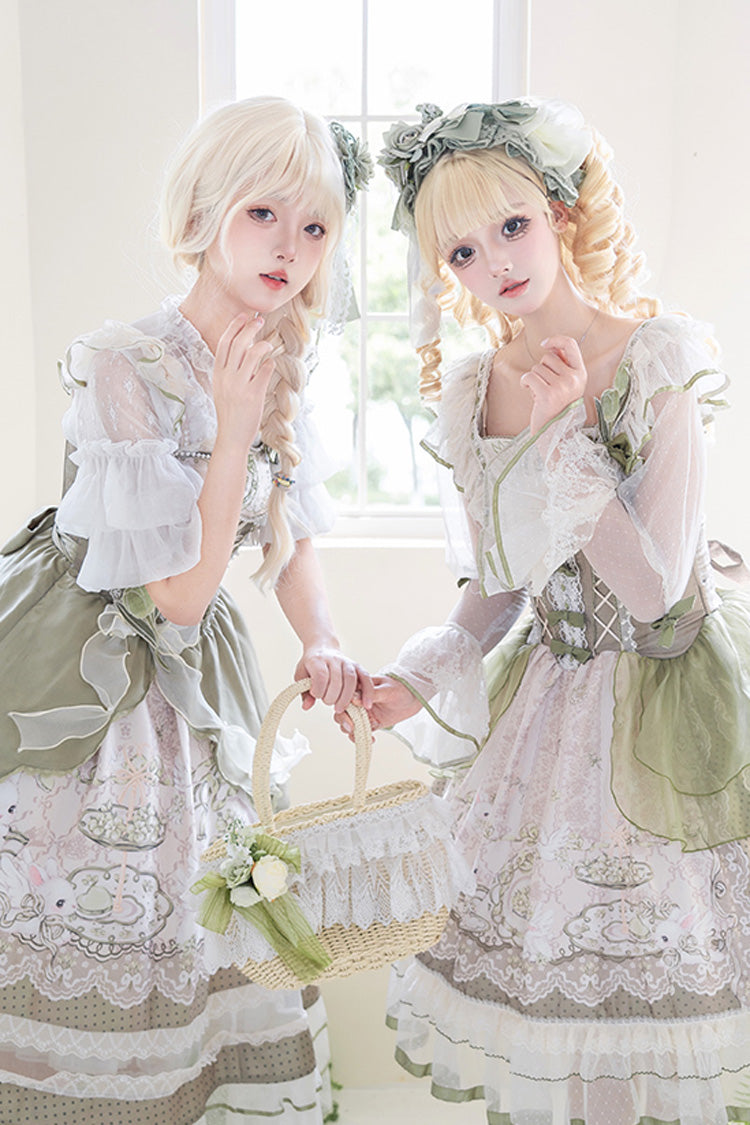 Subtly Elegant Dress with a Refined Vintage Look