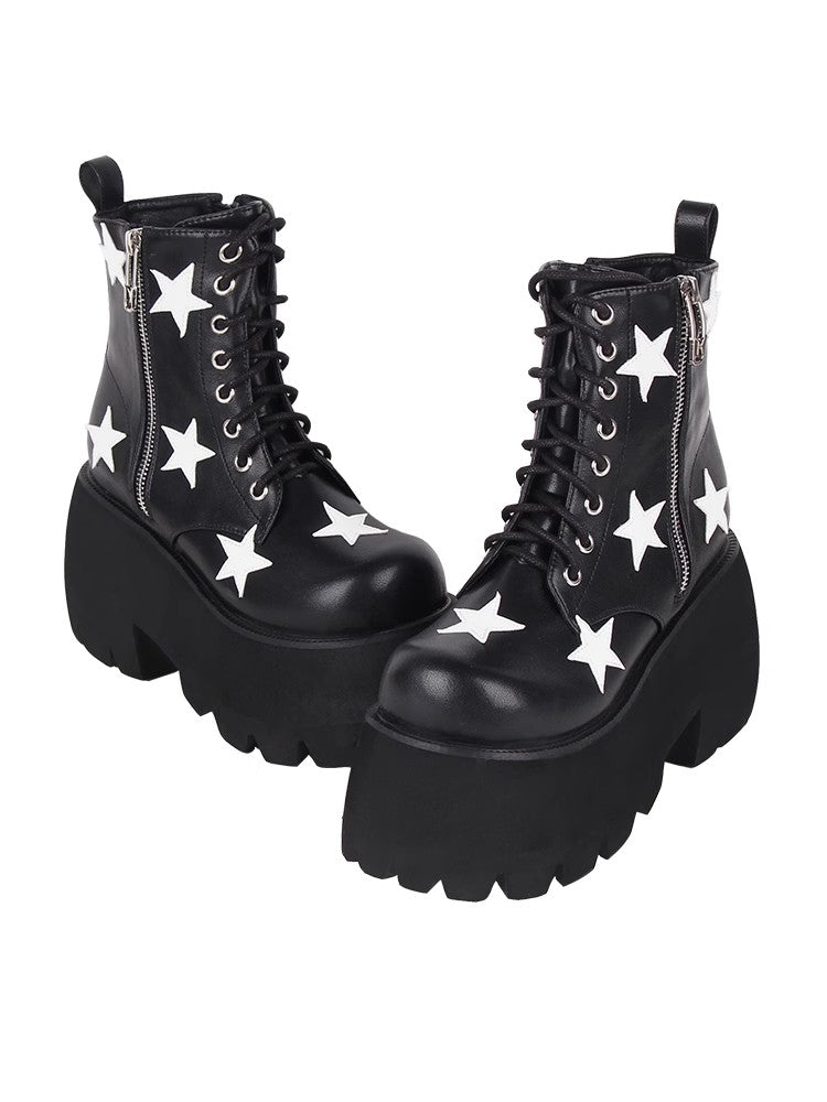 Beautifully Finished Boots in a Timeless Design