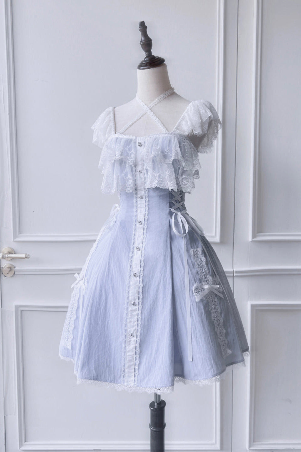 [reservations] Gothic Dark Mine Lace Flying Sleeve Dress + Choker