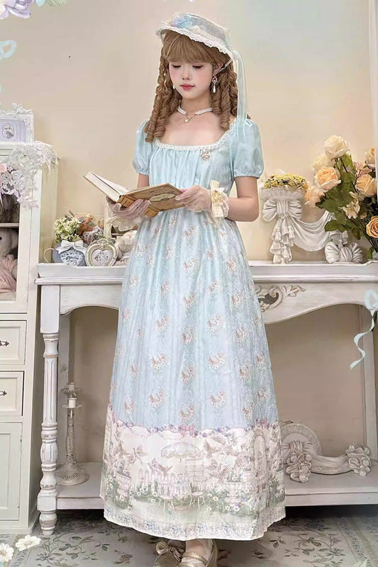 Finely Styled Dress with a Classic Vintage Look