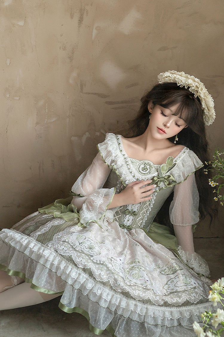 Subtly Elegant Dress with a Refined Vintage Look