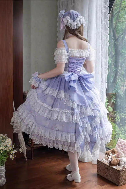 Finely Styled Dress with a Classic Vintage Look
