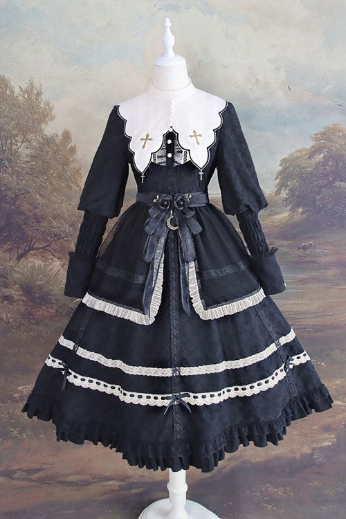 Beautifully Crafted Dress in a Classic Style