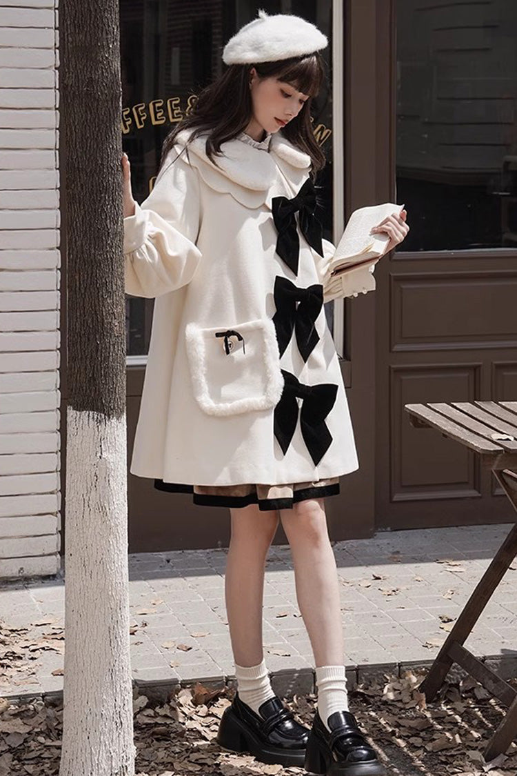 Sophisticated Coat with a Clean Classic Look