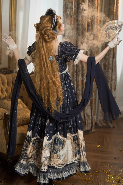 Finely Styled Dress with a Classic Vintage Look