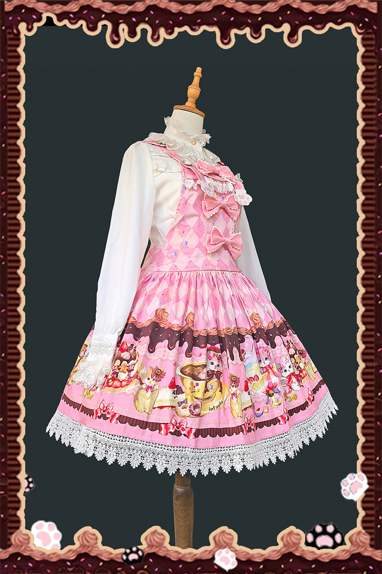 Finely Styled Dress with a Classic Vintage Look