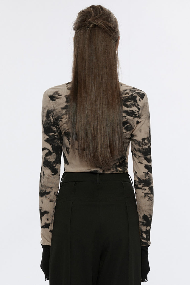 Beautifully Crafted T-Shirt in a Classic Style