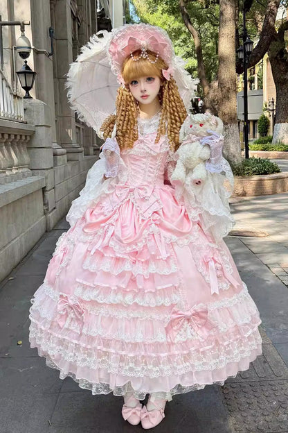 Beautifully Crafted Dress in a Classic Style