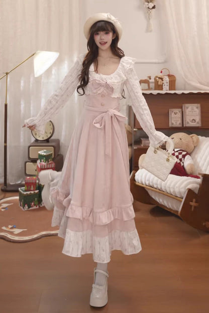 Beautifully Crafted Dress in a Classic Style
