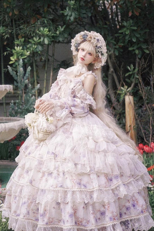 Finely Styled Dress with a Classic Vintage Look