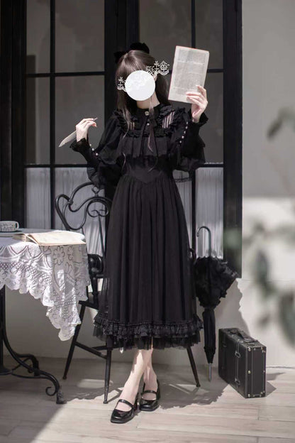 Effortlessly Elegant Dress with a Timeless Design