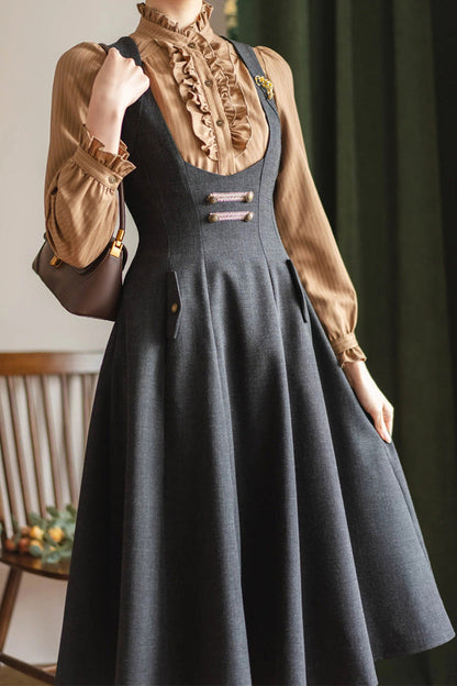 Casually Elegant Dress with a Refined Edge