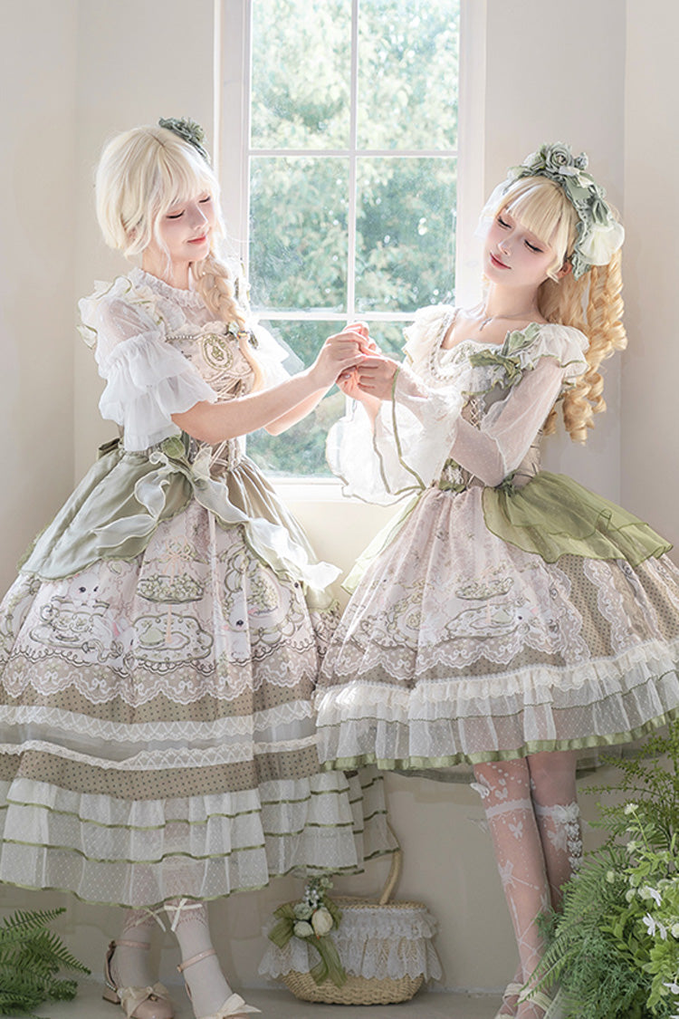 Subtly Elegant Dress with a Refined Vintage Look