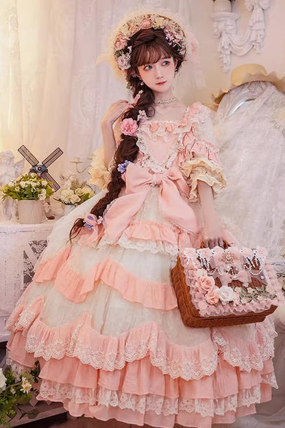 Subtly Elegant Dress with a Refined Vintage Look