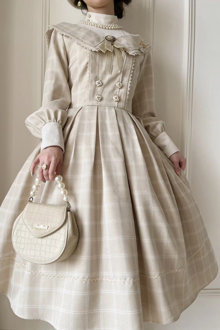 Beautifully Crafted Dress in a Classic Style