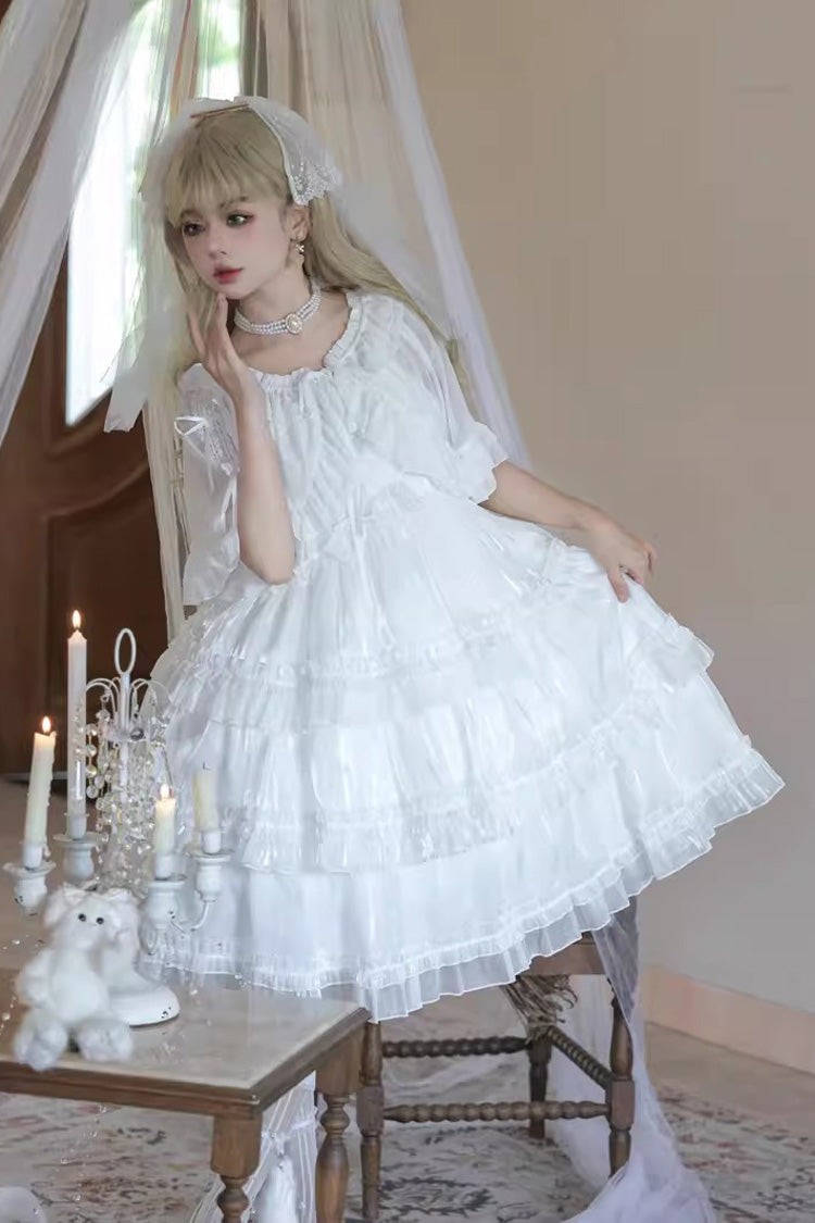 Subtly Elegant Dress with a Refined Vintage Look