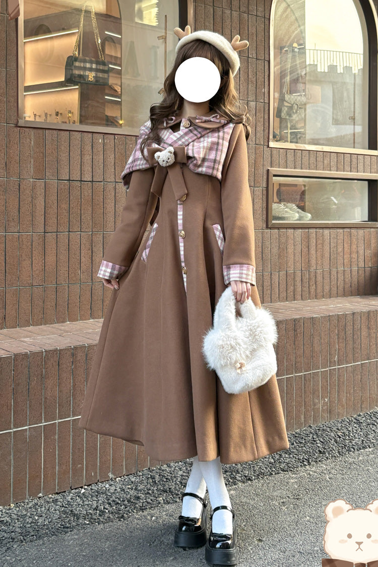 Subtly Elegant Coat with a Refined Vintage Look