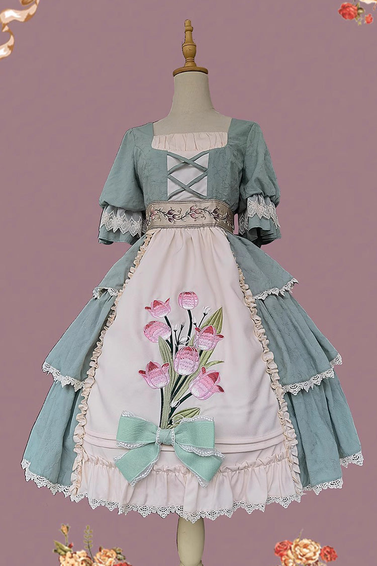 Classic Vintage Dress with a Flattering Fit
