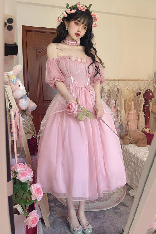 Classic Vintage Dress with a Flattering Fit