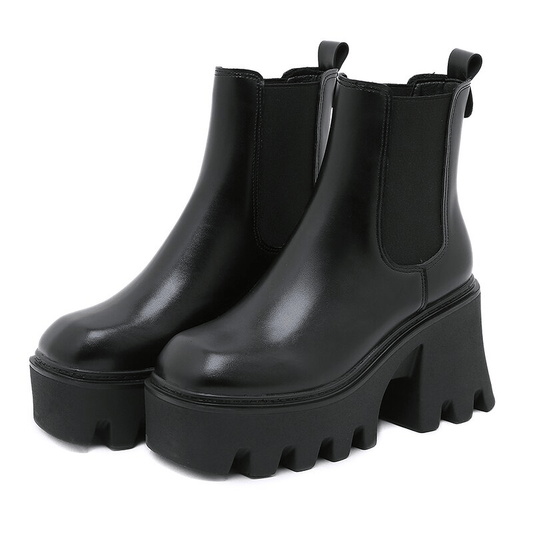 Graceful Orthopedic Boots for Modern Look