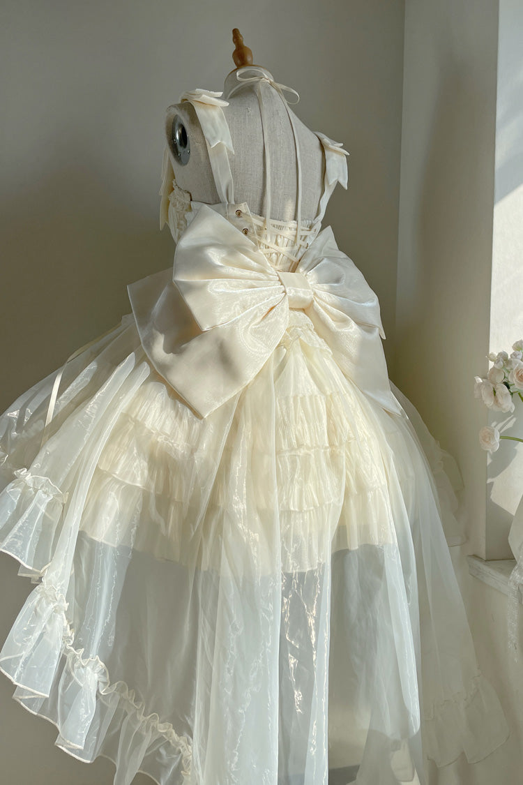 Subtly Elegant Dress with a Refined Vintage Look