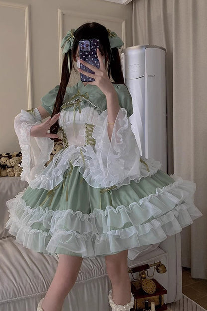 Beautifully Crafted Dress in a Classic Style