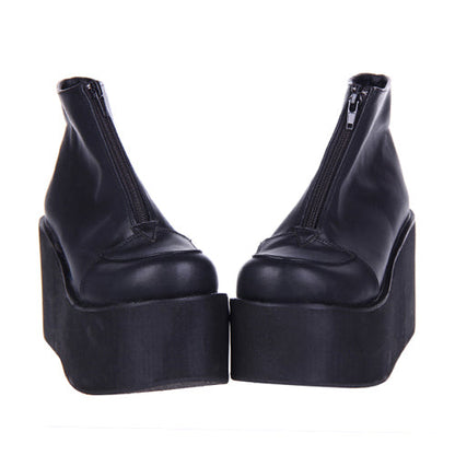 Finely Styled Boots with a Classic Vintage Look