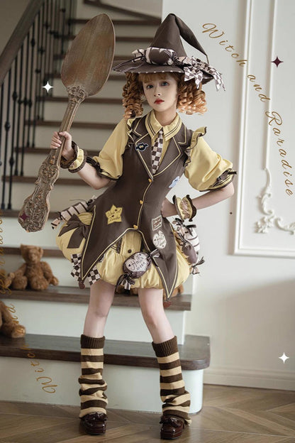 Finely Styled Dress with a Classic Vintage Look