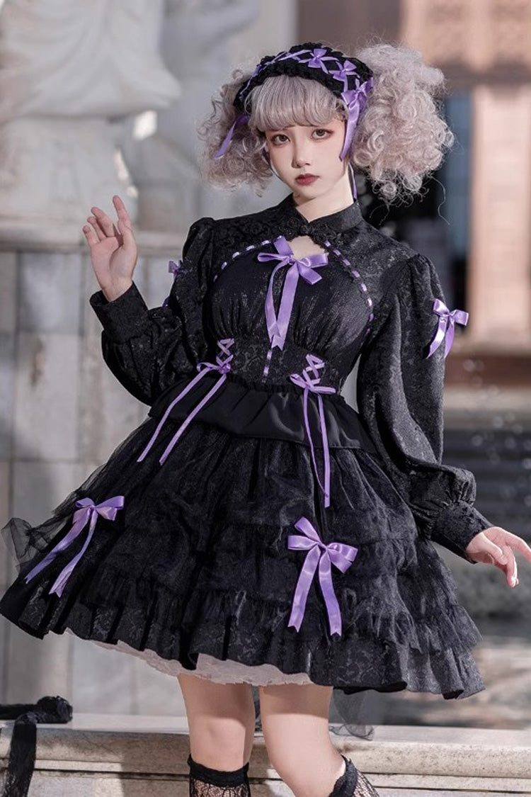 Finely Styled Dress with a Classic Vintage Look