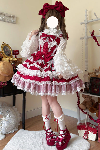 Classic Vintage Dress with a Flattering Fit