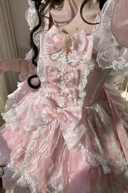 Subtly Elegant Dress with a Refined Vintage Look