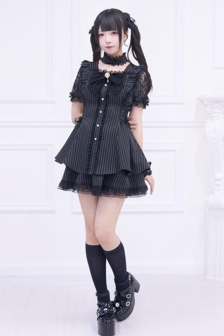 Finely Styled Dress with a Classic Vintage Look