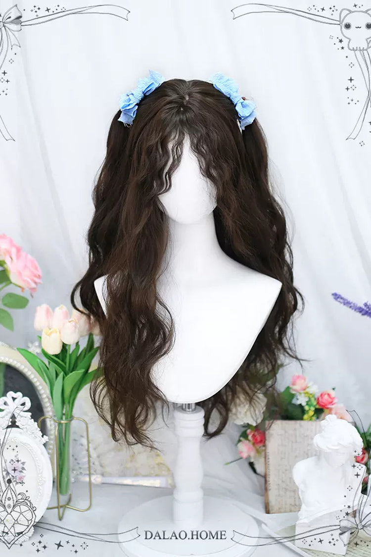 Beautifully Finished Garment in a Timeless Design
