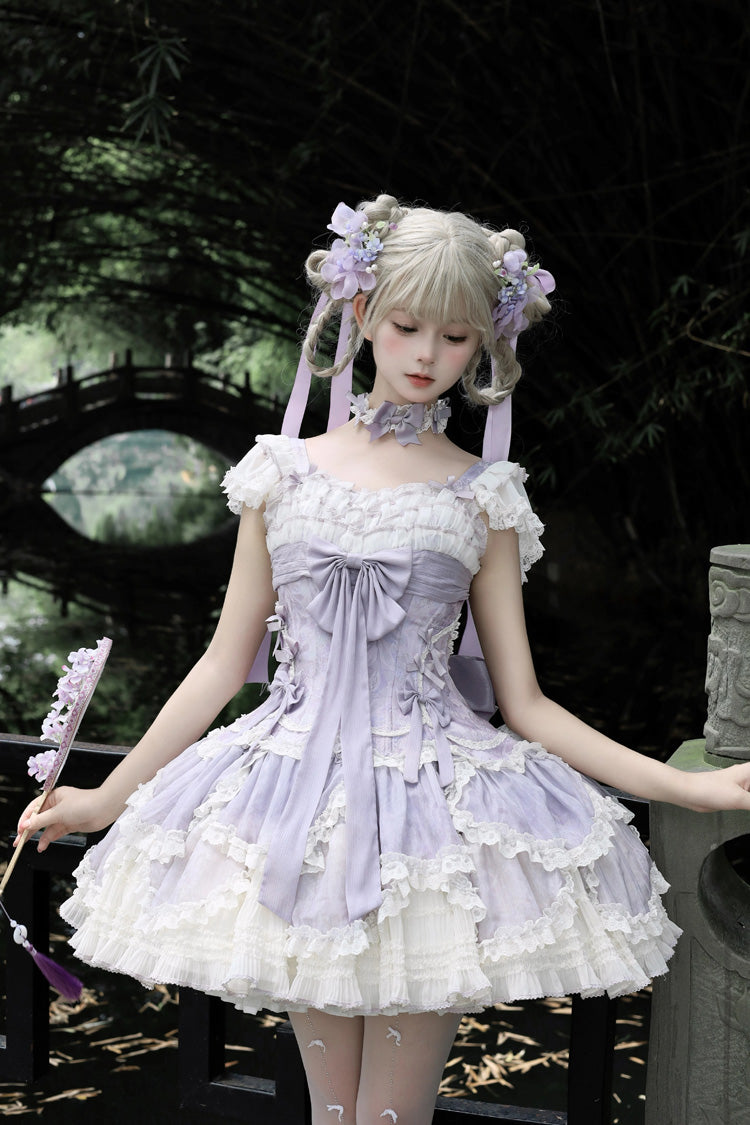Subtly Elegant Dress with a Refined Vintage Look